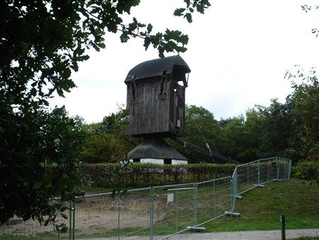 Molen wordt eindelijk verplaatst - Lommel