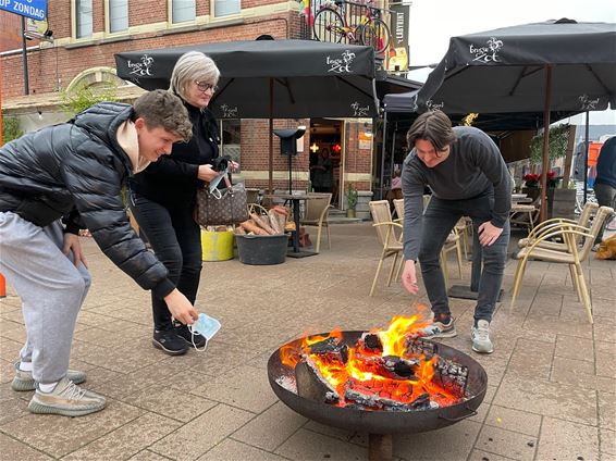 Mondmaskerverbranding - Beringen