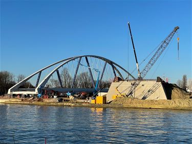 Monument Tervant en evenement nieuwe brug - Beringen