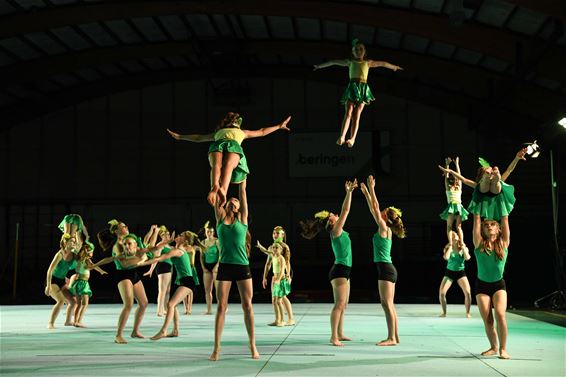 Mooi turngala Gym 90 Beringen - Beringen