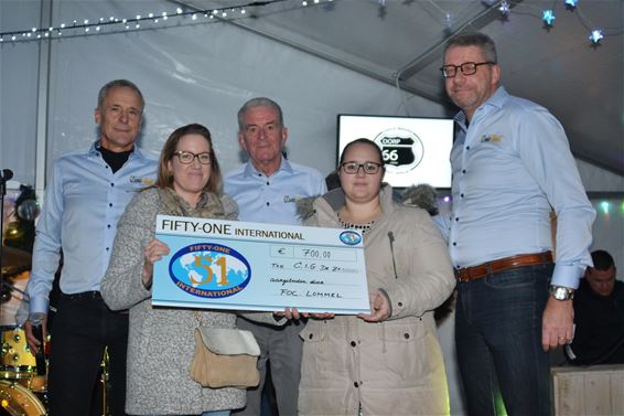 Mooie cheque voor 'De Zeshoek' - Lommel