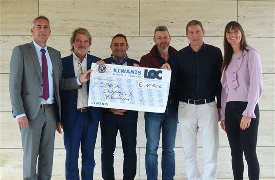 Mooie cheque voor Special Olympics - Lommel