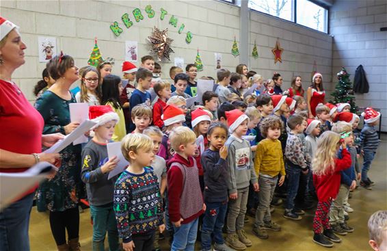 Mooie kerstviering in Steenoven - Beringen