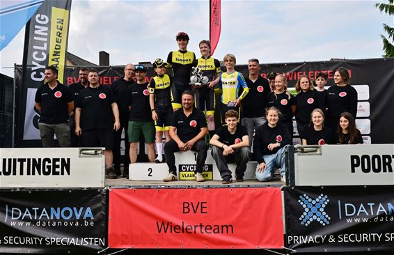 Mooie wielerdraagse BVE Wielerteam - Beringen