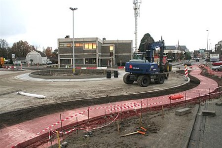Morgen start afwerking rotonde Leopoldlaan - Pelt