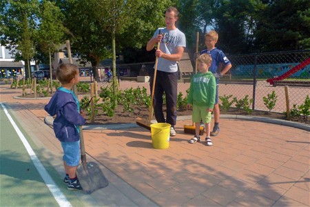 Morgen terug naar school - Lommel