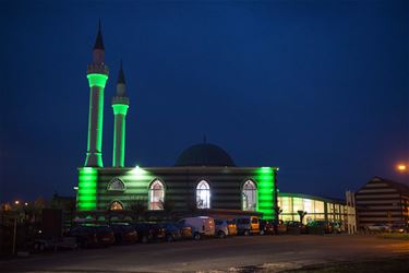 Moslims vieren Waardevolle Nacht - Beringen