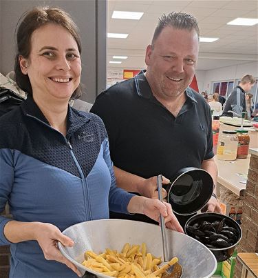 Mosselfestijn bij SV Breugel - Peer