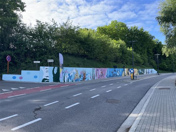 Muurschildering vertelt het verhaal van Oudsbergen - Oudsbergen