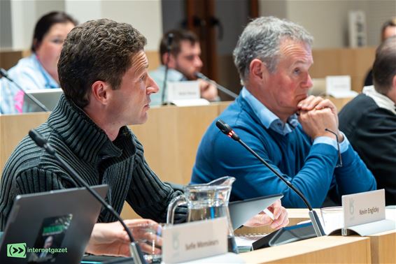 N-VA Pelt vraagt actie rond loslopende honden - Pelt