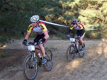 Neerpeltenaren schitteren in mountainbike - Neerpelt