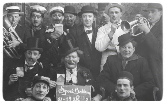 Neerpelts carnaval: van stoet tot lichtstoet - Pelt