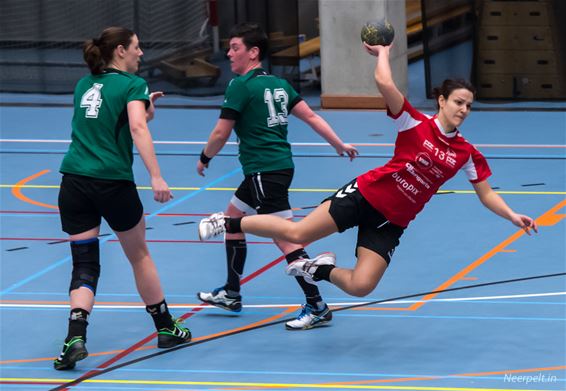 NeLo-dames verliezen topper tegen Bocholt - Neerpelt