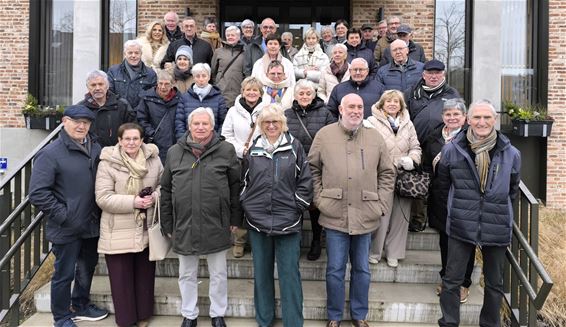 NEOS Bocholt bezoekt het gemeentehuis - Bocholt