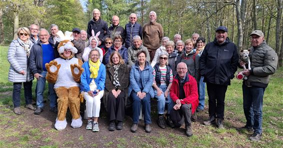 Neos geniet van lentewandeling met paaseierentocht - Hamont-Achel