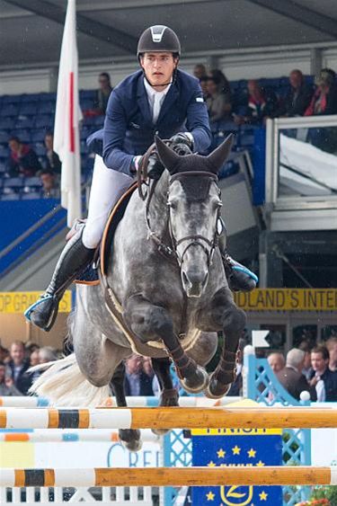 Nicola Philippaerts wint op Zangersheide - Meeuwen-Gruitrode