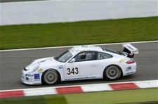 Niels Lagrange met Porsche in Zolder en Dubai