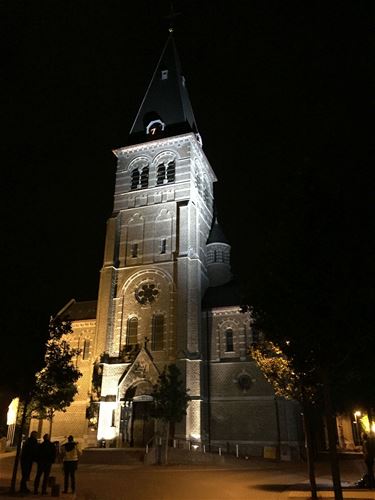 Nieuwe belichting voor kerk getest - Overpelt