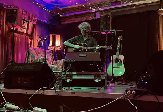 Nieuw bij Radio Benelux: Café Akoestika - Beringen