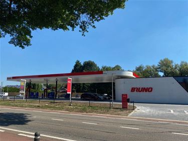 Nieuw tankstation en foodcorner van Esso Bruno - Beringen & Leopoldsburg