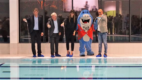 Nieuw zwembad officieel geopend - Lommel