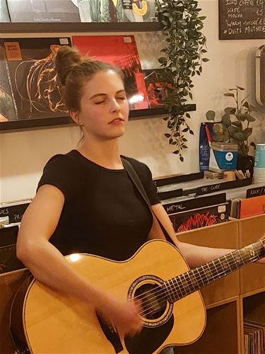 Nieuwe albums van Emmy D’arc en Arsenal - Beringen & Leopoldsburg