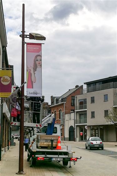 Nieuwe bevlagging Koolmijnlaan - Beringen