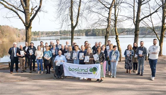 Nieuwe Boslandbrochure voorgesteld