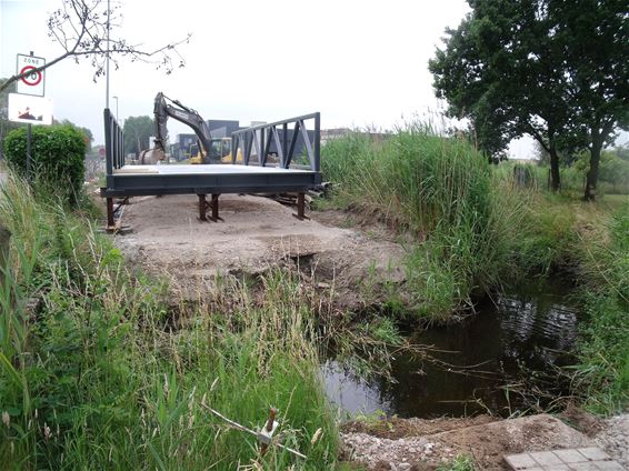 Nieuwe brug gearriveerd - Lommel