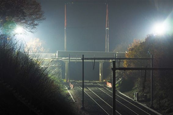 Nieuwe brug Zandstraat geplaatst - Beringen