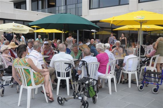 Nieuwe cafetaria WZC Sint-Jozef officieel geopend - Neerpelt