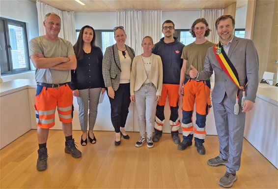 Nieuwe collega's leggen eed af bij burgemeester - Bocholt