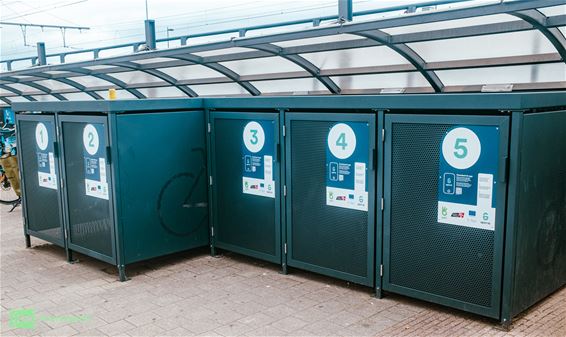 Nieuwe fietskluizen aan Neerpelt station - Pelt