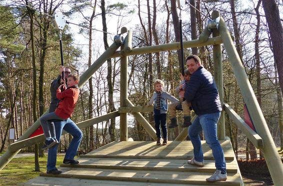 Nieuwe kabelbaan in Koerselse speeltuin - Beringen