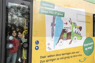 Nieuwe milieuvriendelijke bussen De Lijn - Beringen & Leopoldsburg