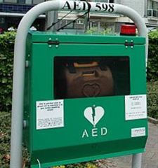 Nieuwe opleiding voor AED-bediening - Overpelt