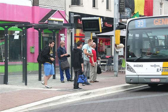 Nieuwe schuilhokjes van 'De Lijn' klaar - Overpelt