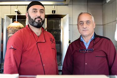 Nieuwe uitbaters kebab Habib Paal - Beringen