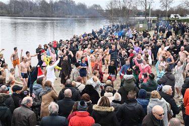 Nieuwjaars- en ijsberenduik - Beringen