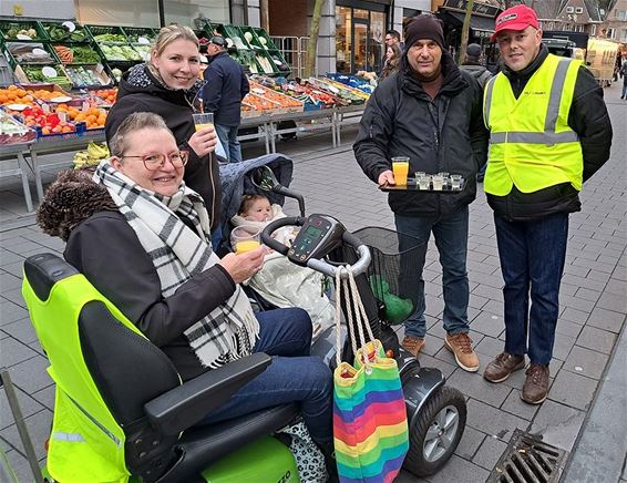 Nieuwjaarsborrel op de zaterdagmarkt - Pelt