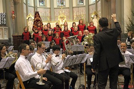 Nieuwjaarsconcert van jubilerende fanfare - Overpelt