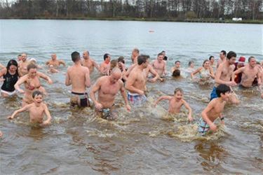 Nieuwjaarsduik aan de Paalse Plas - Beringen