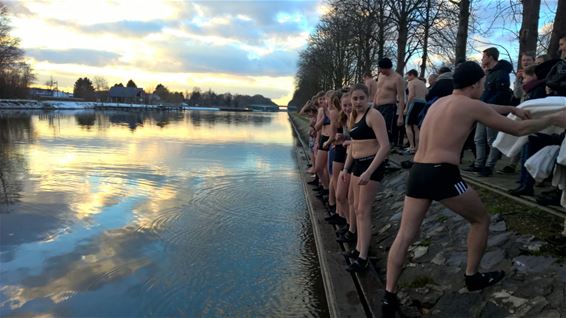 Nieuwjaarsduik bij de NWC - Neerpelt