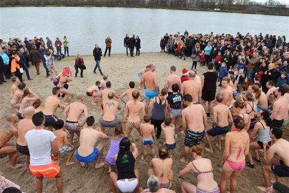 Nieuwjaarsduik Paalse Plas - Beringen