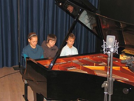 NIKO maakt derde cd voor 'Music for Life'