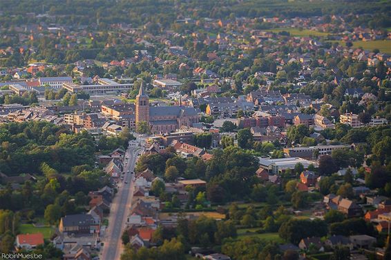 Nog even en dan gaat de zon onder - Lommel