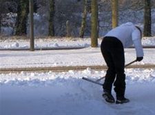 Nog even sneeuw ruimen - Neerpelt