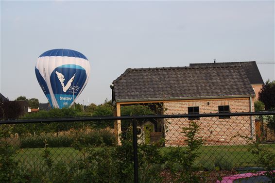 Noodlanding luchtballon in Kattenbos - Lommel