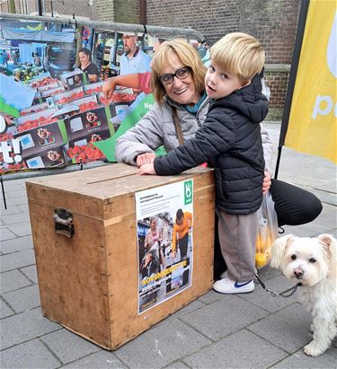 Novemberactie op de zaterdagmarkt in Neerpelt - Pelt