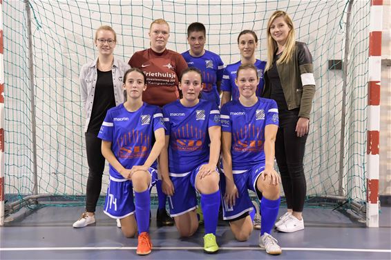 Nu ook dames zaalvoetbal in Koersel - Beringen